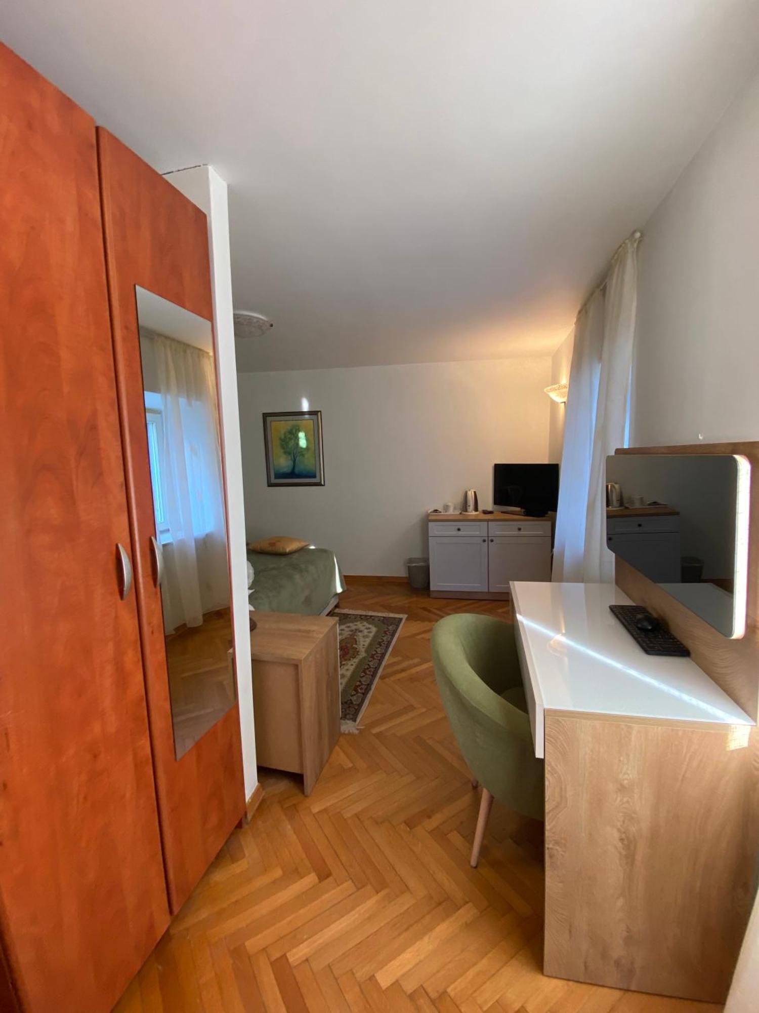 Rooms Base Split Extérieur photo