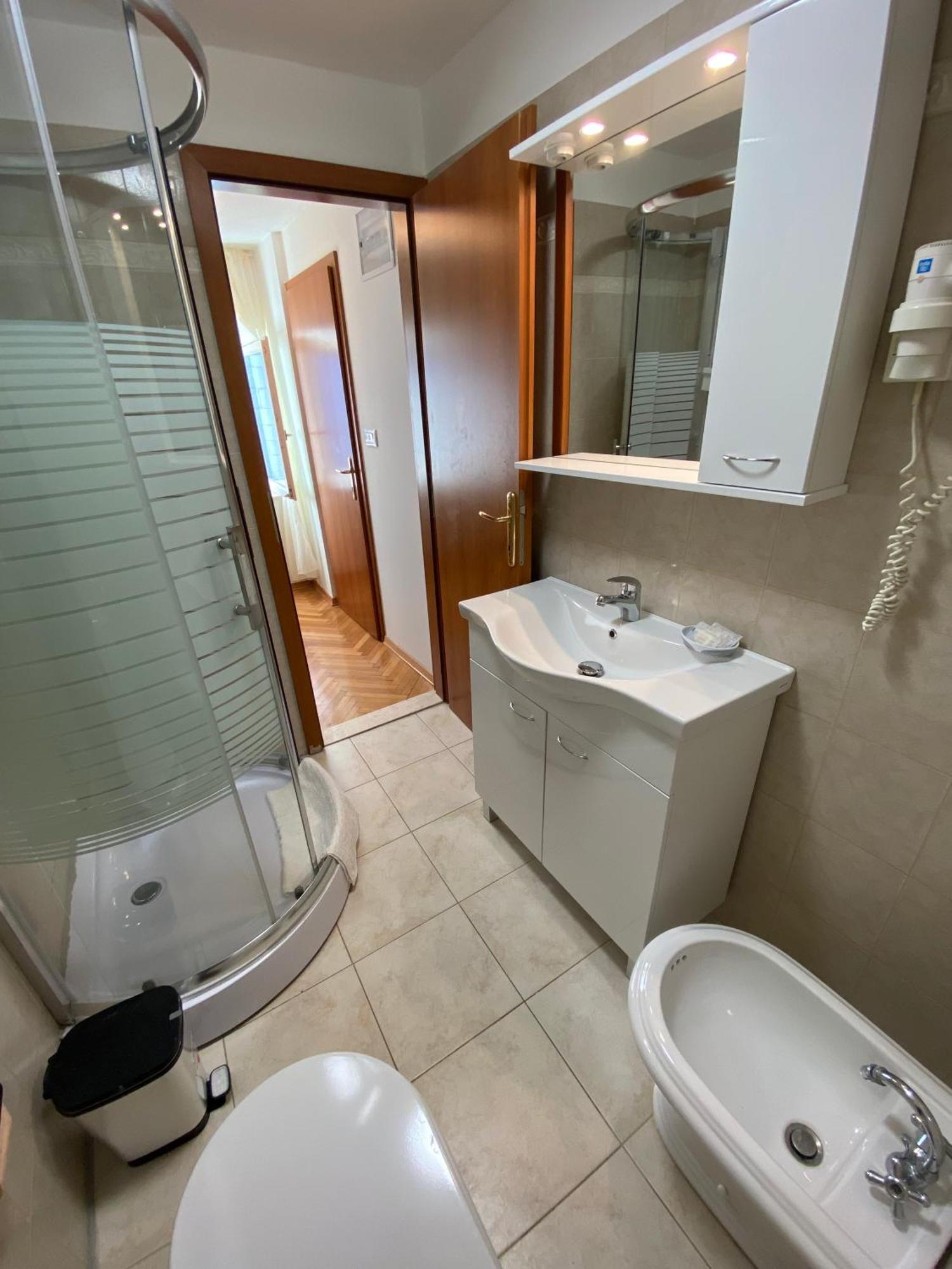 Rooms Base Split Extérieur photo